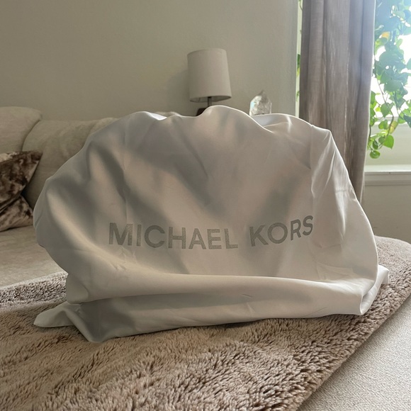 Michael Kors Satchel with Dust Bag - Picture 2 of 15